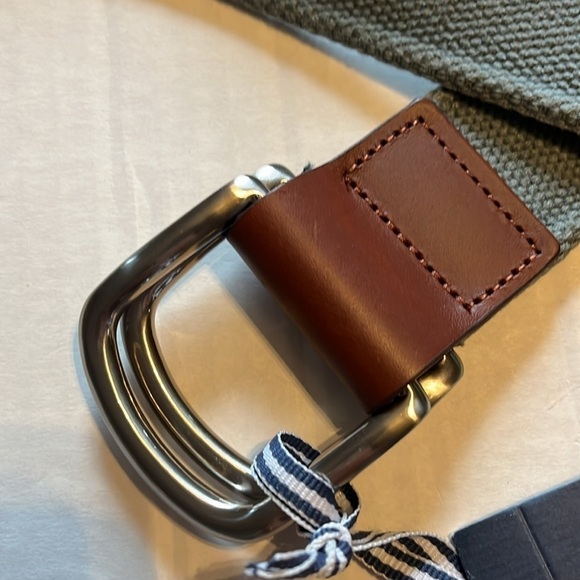 NWT-vineyard vines-S-green-solid canvas solid brass buckle, club belt. - Picture 3 of 7